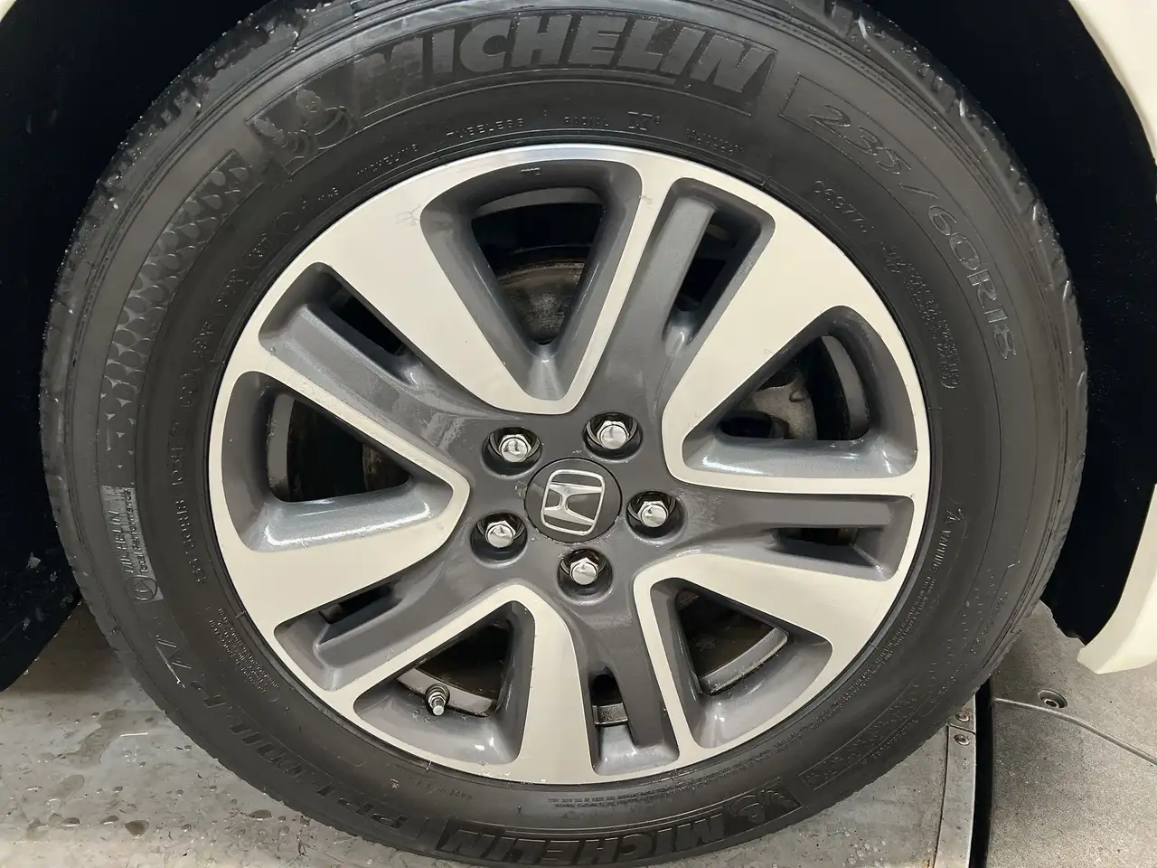 Honda Odyssey снимка Honda Odyssey