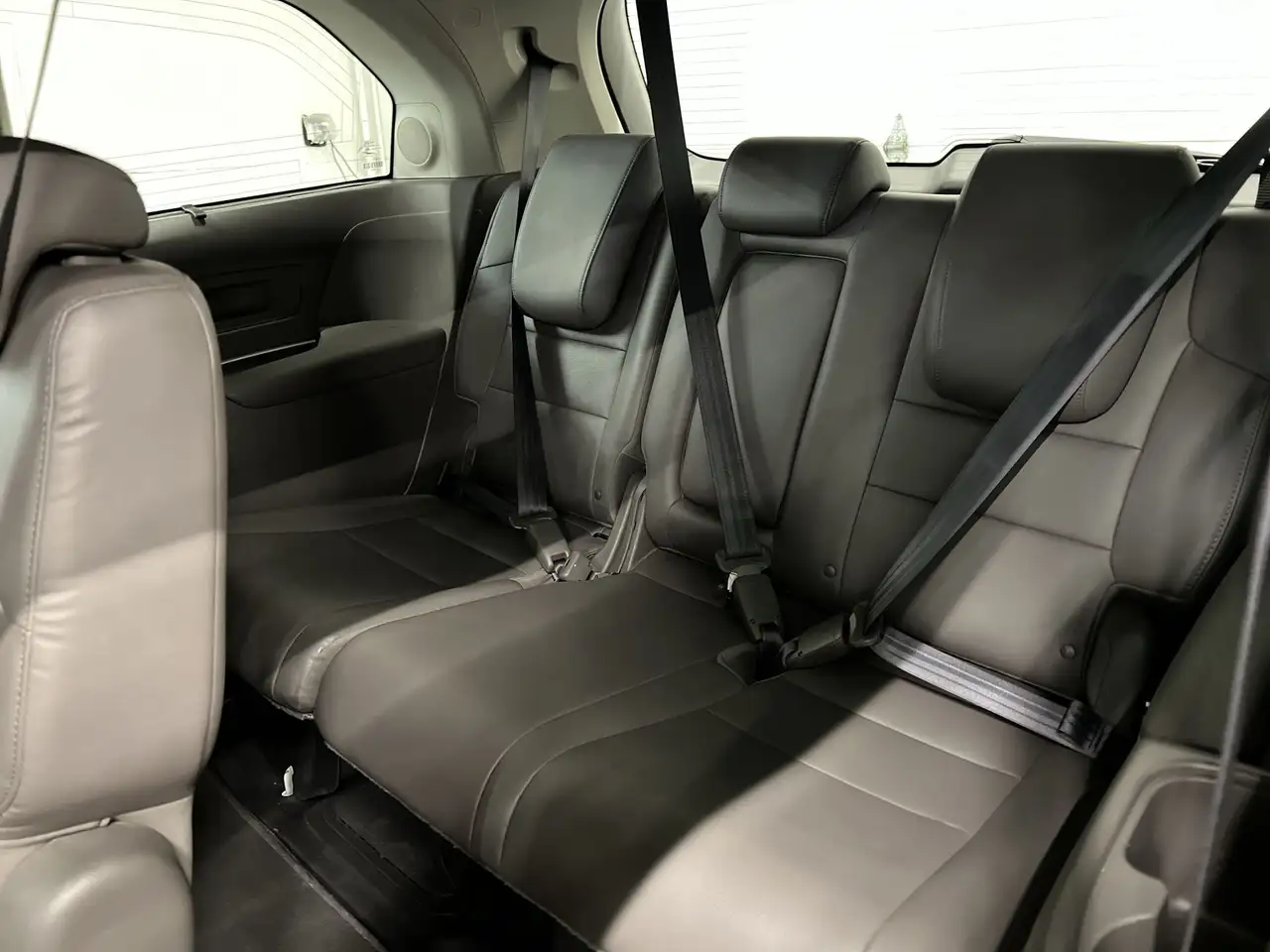 Honda Odyssey снимка Honda Odyssey