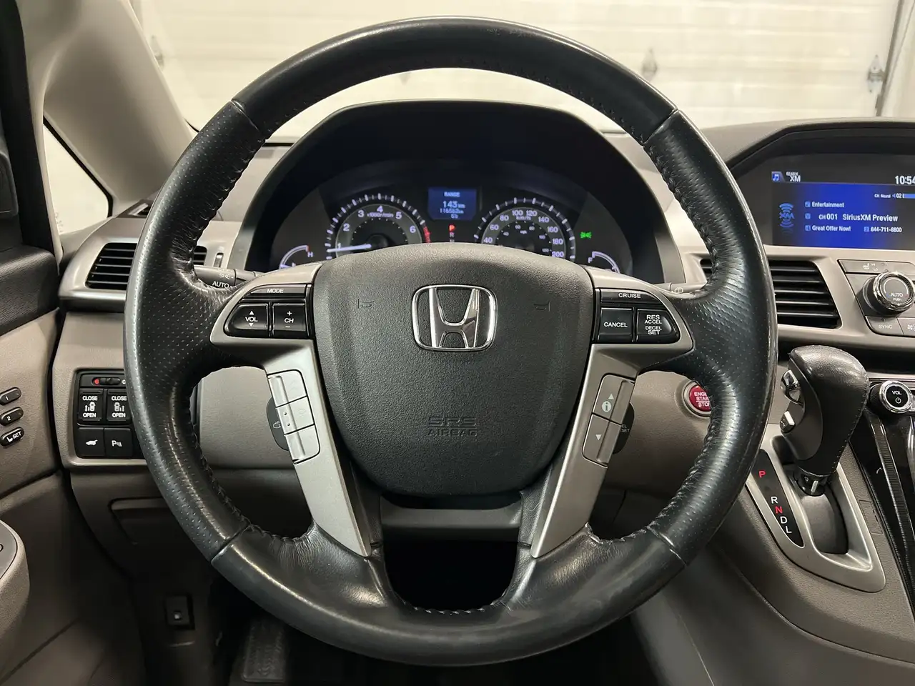 Honda Odyssey снимка Honda Odyssey