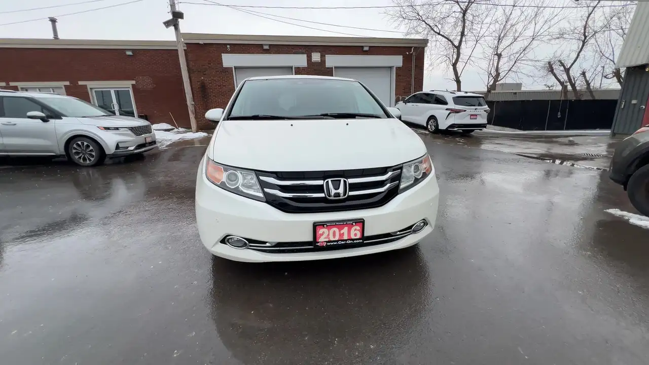 Honda Odyssey снимка Honda Odyssey