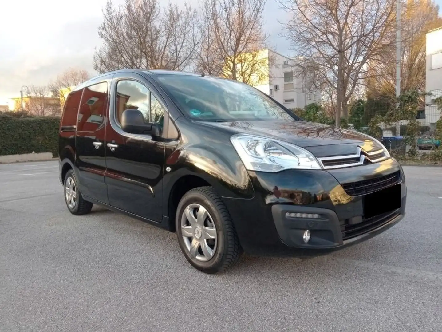 Citroen Berlingo 1.8i Noir - 1