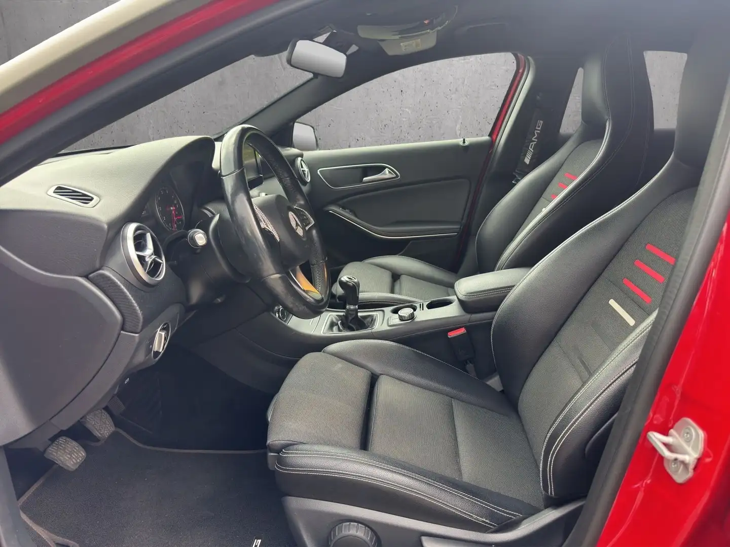 Mercedes-Benz A 180 BlueEfficiency Style Rot - 2