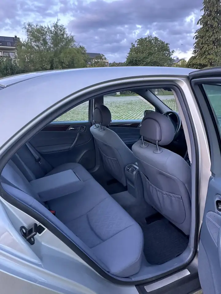 Mercedes-Benz C 180 Elegance, foto 5