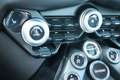 Aston Martin V8 New Vantage Sound 21 Zoll Black Pack Negro - thumbnail 45