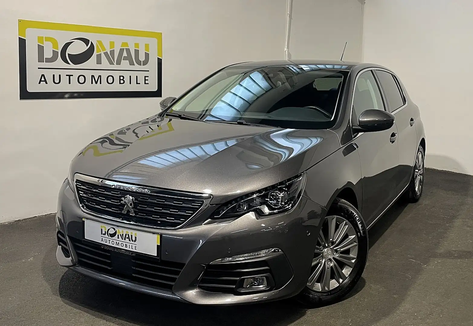 Peugeot 308 BlueHDI 130 S&S EAT8 Allure Pack * ACC * Cam* 5... Grau - 1