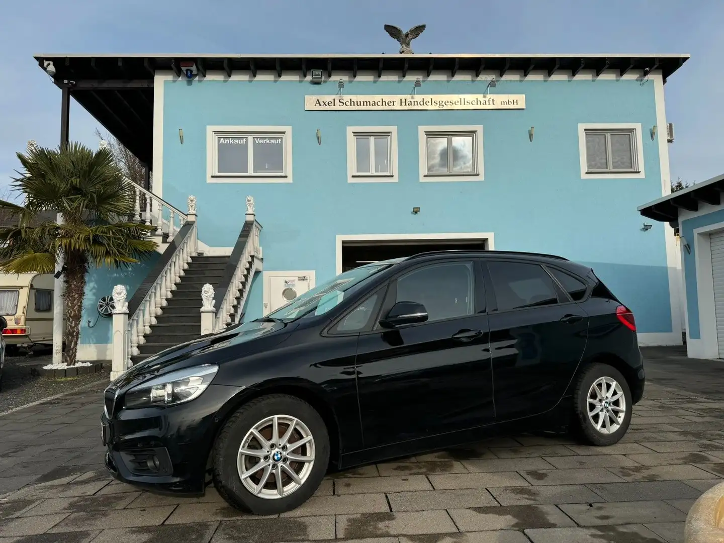 BMW 218 Active Tourer 218 d Autom,Navi,Headup,PDC,EURO6 Чорний - 1