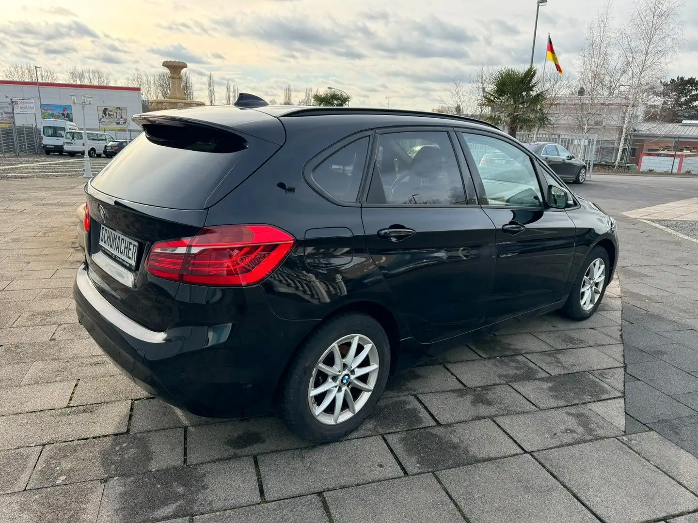 BMW 218 Active Tourer 218 d Autom,Navi,Headup,PDC,EURO6 Чорний - 2