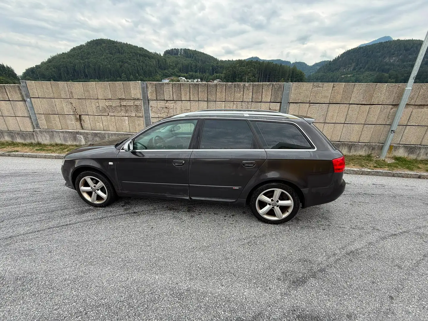 Audi A4 A4 Avant 2,0 TDI DPF Le Mans Edition Le Mans Edition Grau - 1