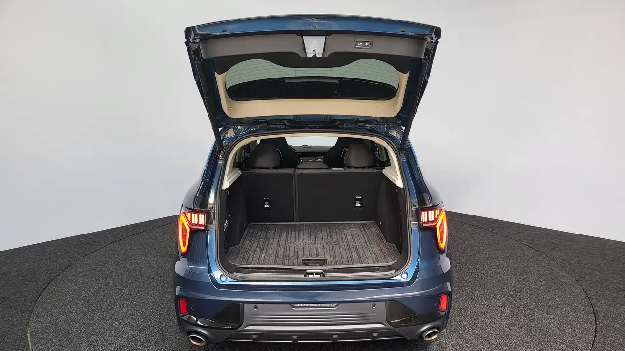 Lynk & Co 01 PHEV | Automaat | 2022 | 65.301 km | MegaStock!! | Full Option | Key Less | Cam. 360 | Led 9