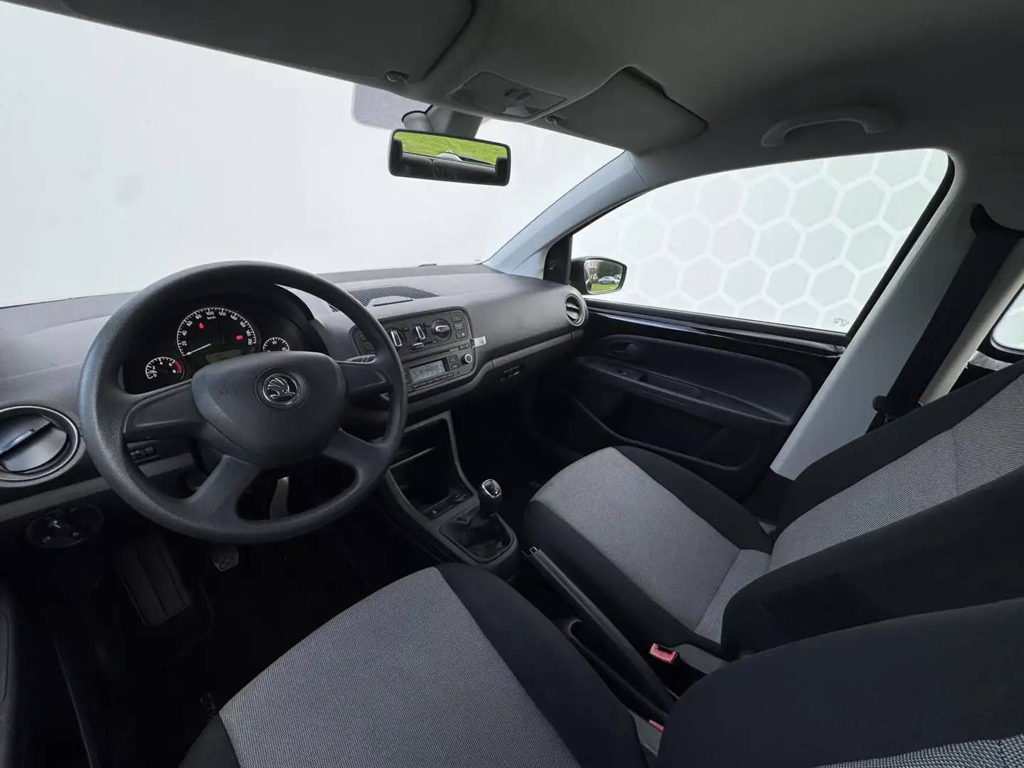 Skoda Citigo 1.0 Airco Bluetooth Cruise control 1e eigenaar Zwart - 2