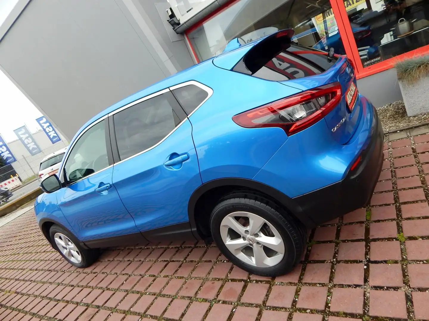 Nissan Qashqai Acenta 1.6 NAVI RFK DAB Bleu - 2