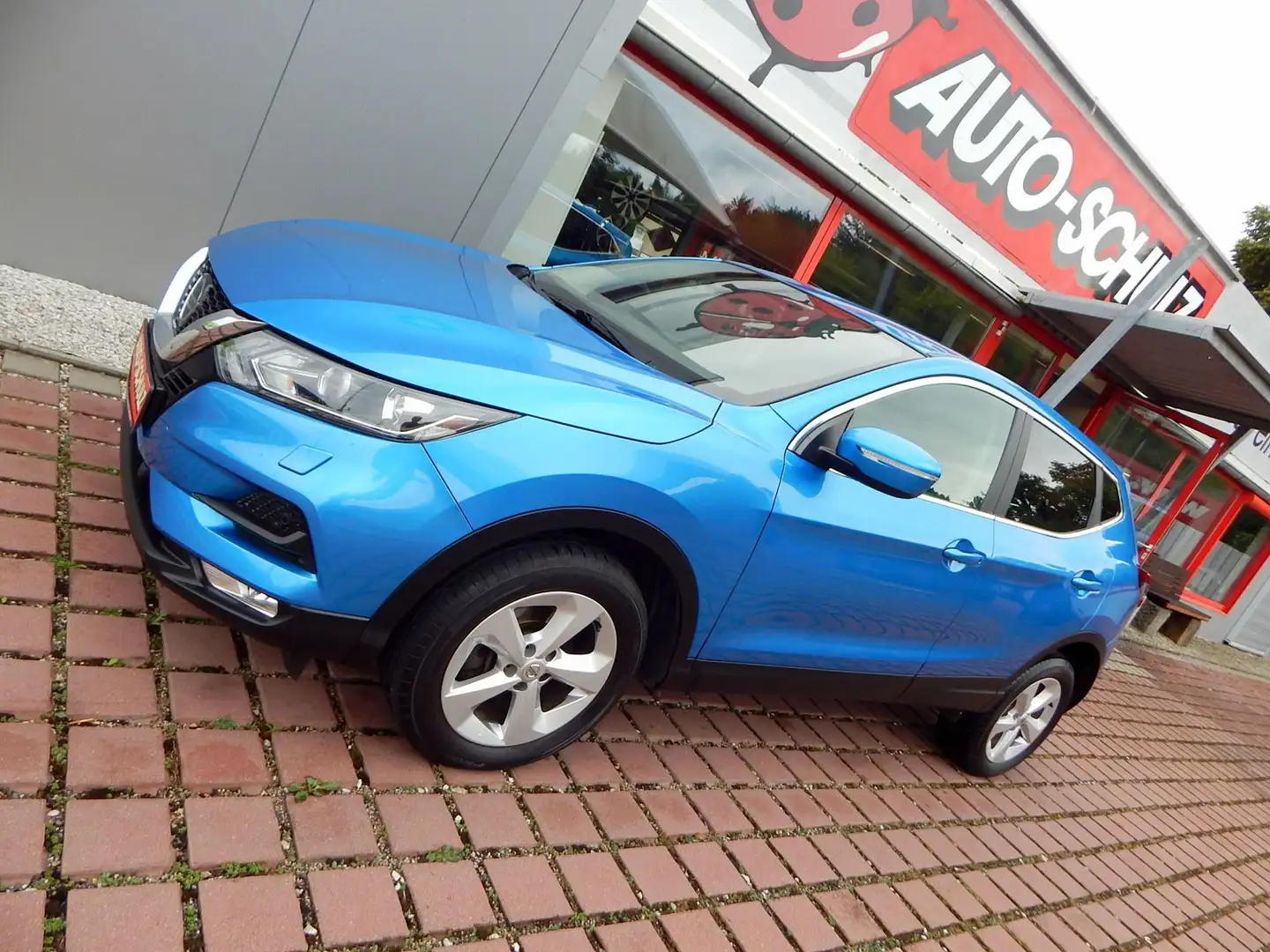 Nissan Qashqai Acenta 1.6 NAVI RFK DAB Bleu - 1
