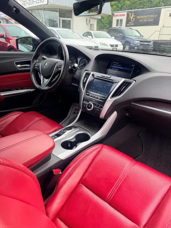Acura TLX снимка Acura TLX