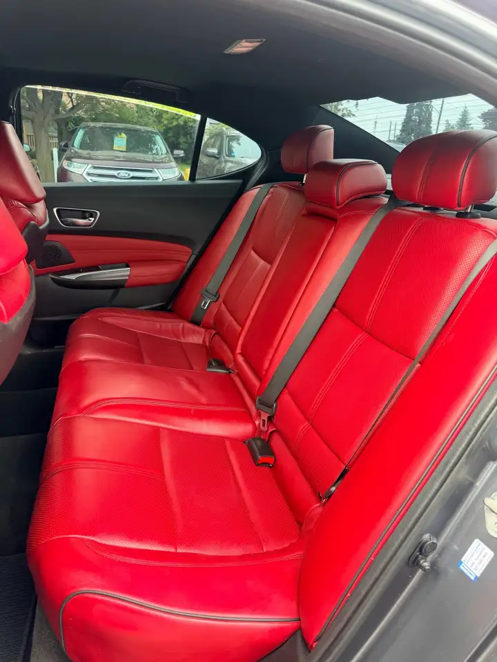 Acura TLX снимка Acura TLX