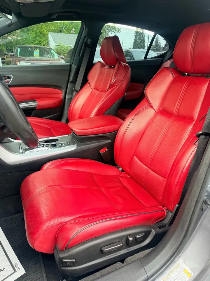 Acura TLX снимка Acura TLX