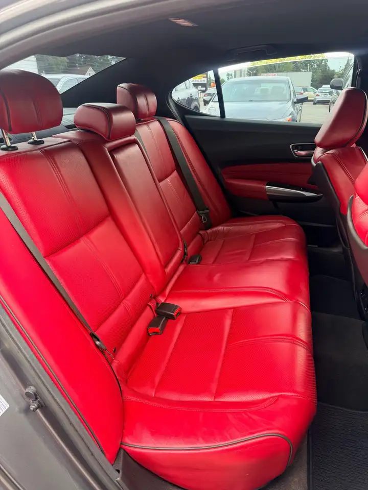 Acura TLX снимка Acura TLX