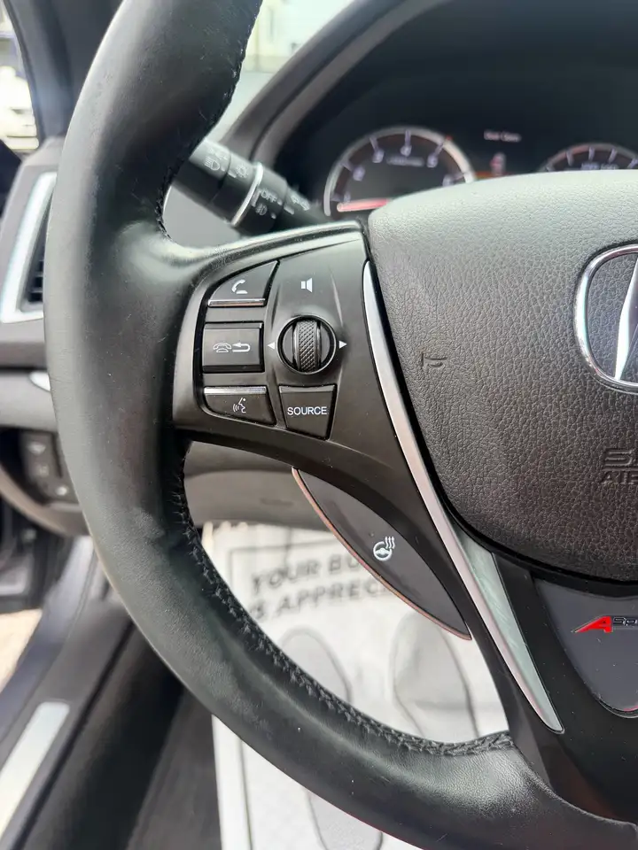 Acura TLX снимка Acura TLX
