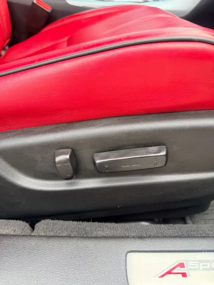 Acura TLX снимка Acura TLX