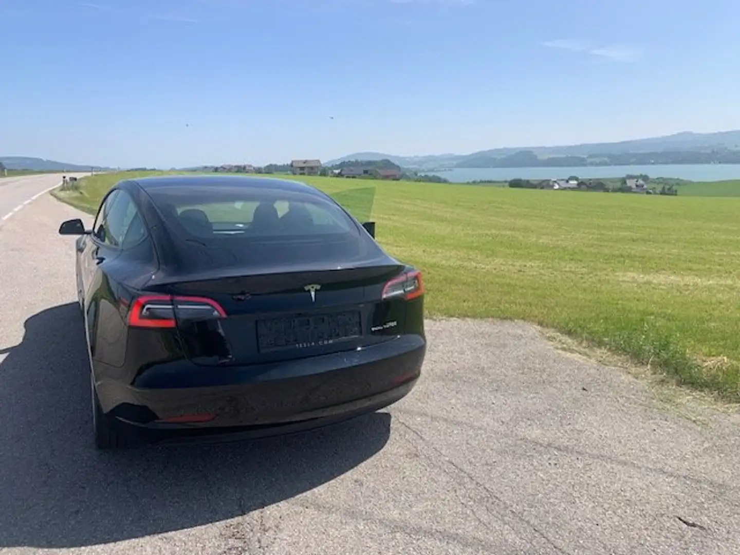 Tesla Model 3 Long Range AWD 75kWh Schwarz - 2