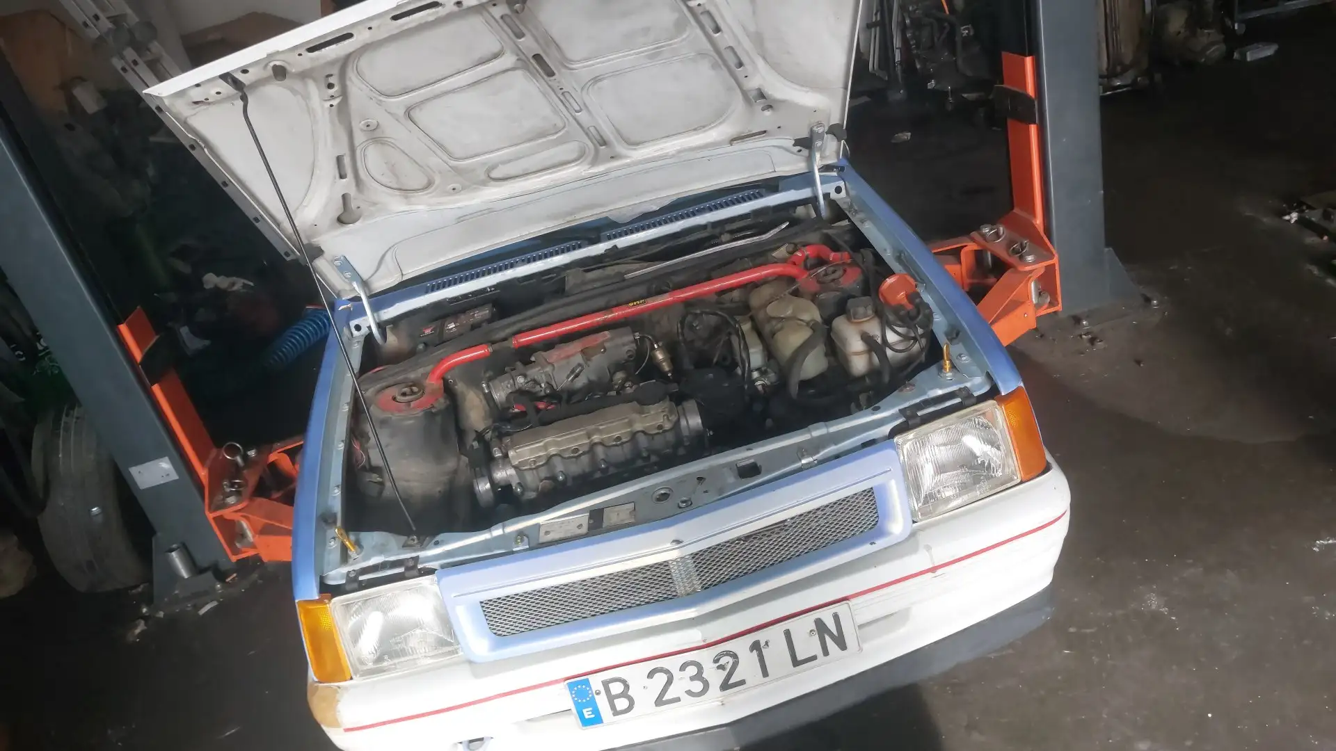 Opel Corsa 1.6 GSI - 2