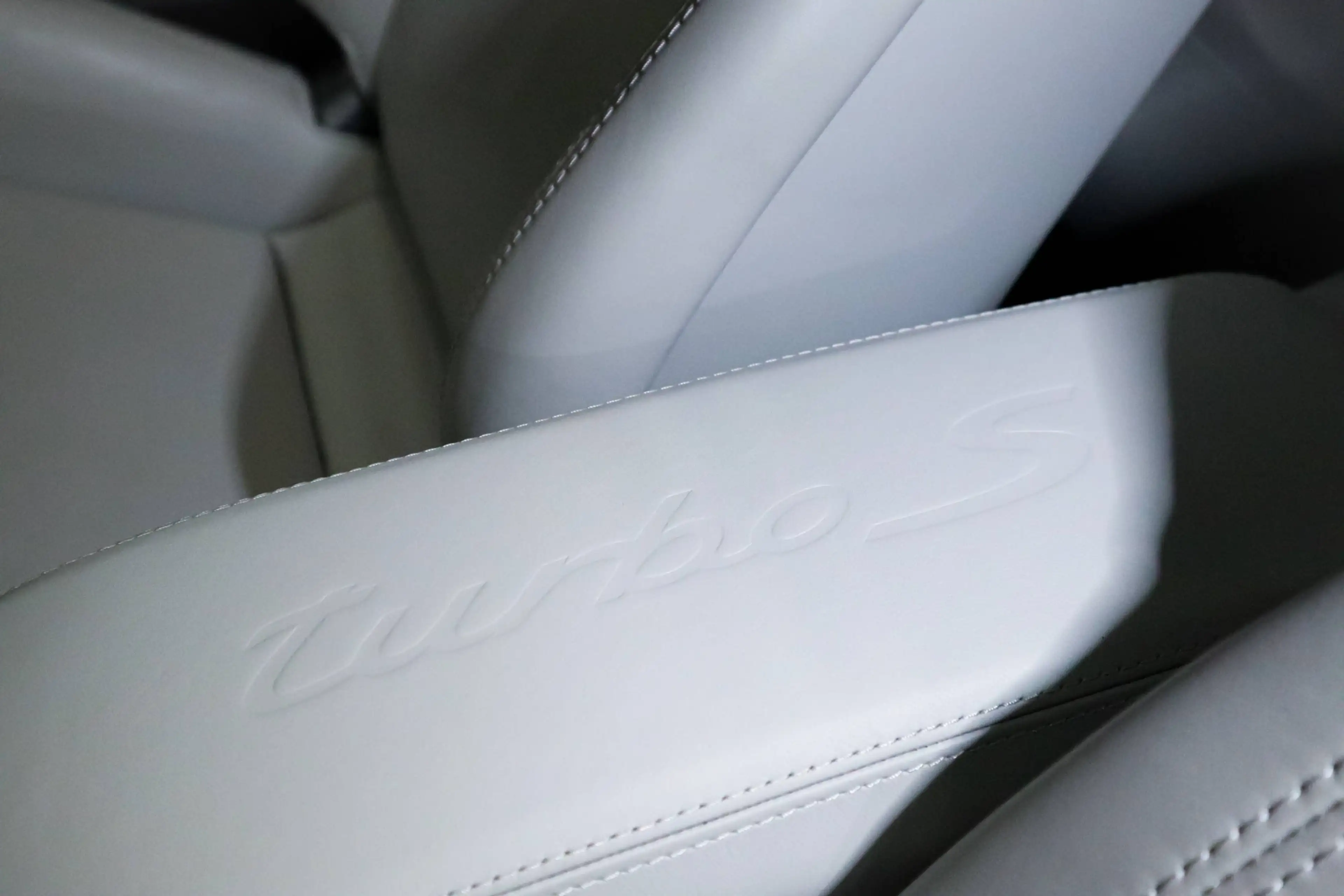 Porsche 991 Turbo S — photo 13