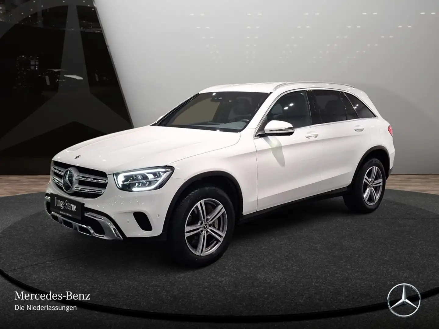 Mercedes-Benz GLC 300 e 4M AHK+LED+KAMERA+SPUR+TOTW+KEYLESS+9G Weiß - 2