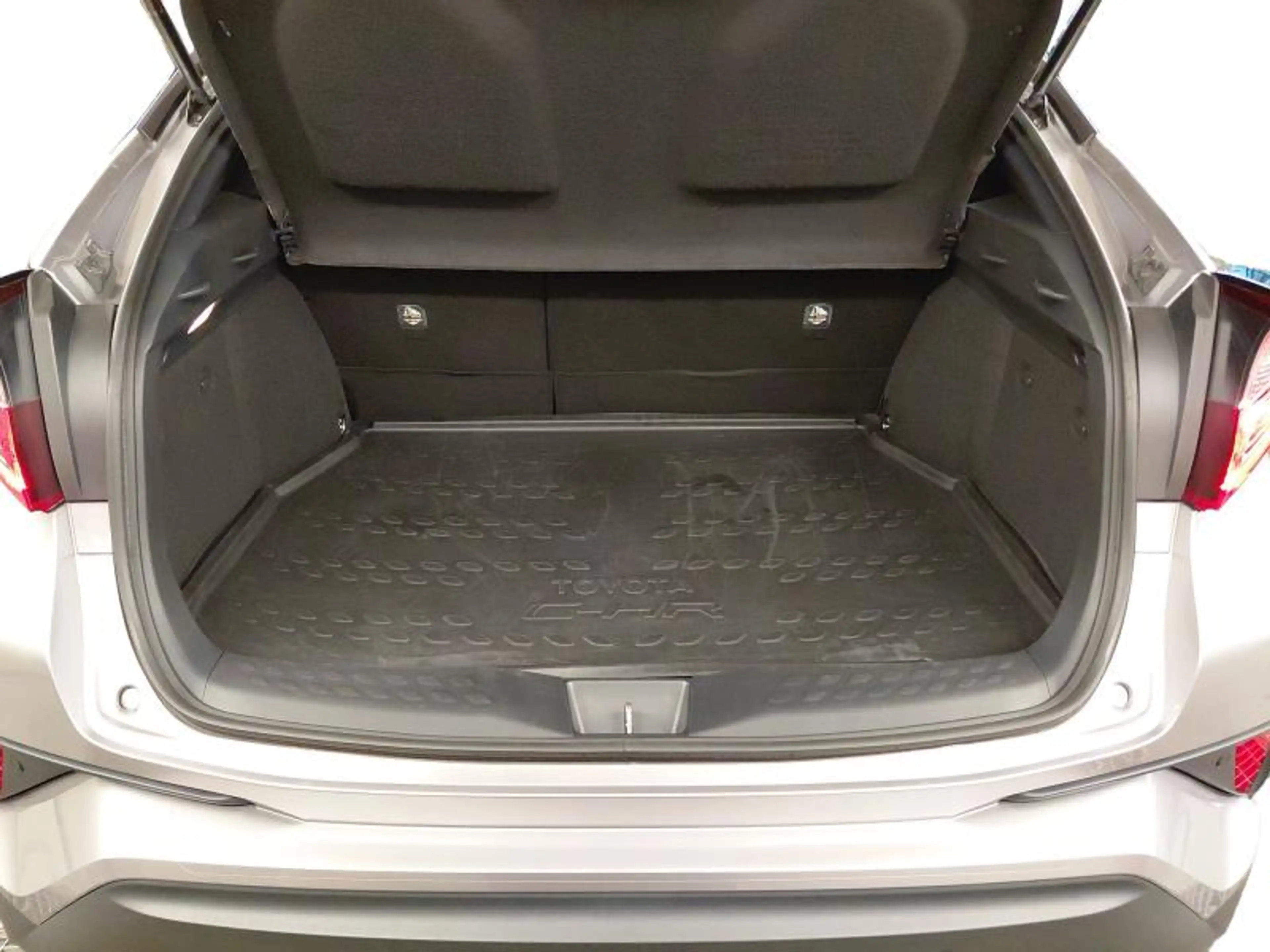 Toyota C-HR C-LUB BI-TONE — photo 19