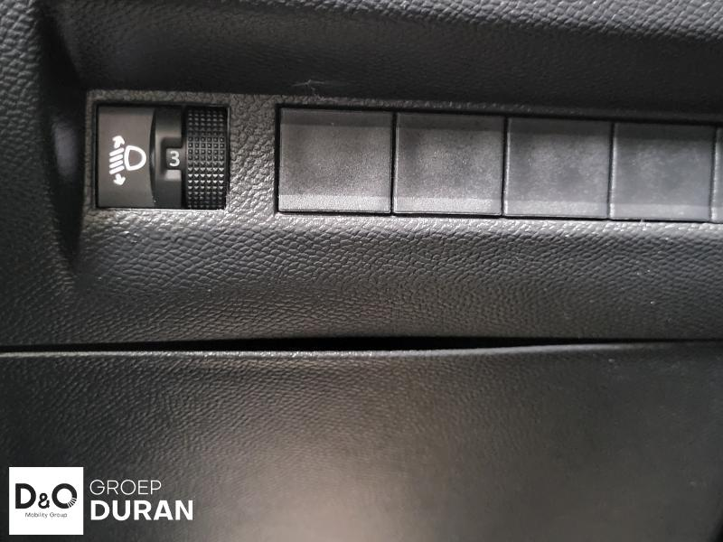 Peugeot 2008 Allure 1.2 PureTech Man.6 — photo 14