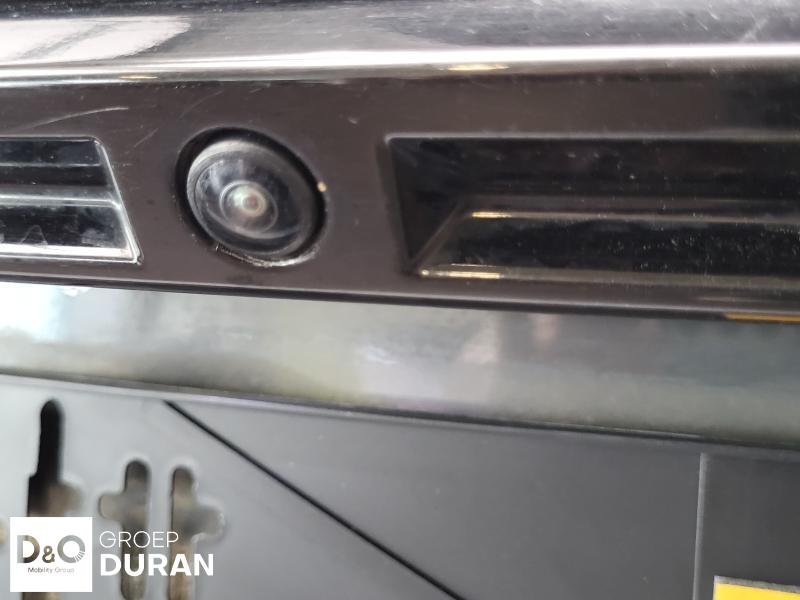 Peugeot 2008 Allure 1.2 PureTech Man.6 — photo 4