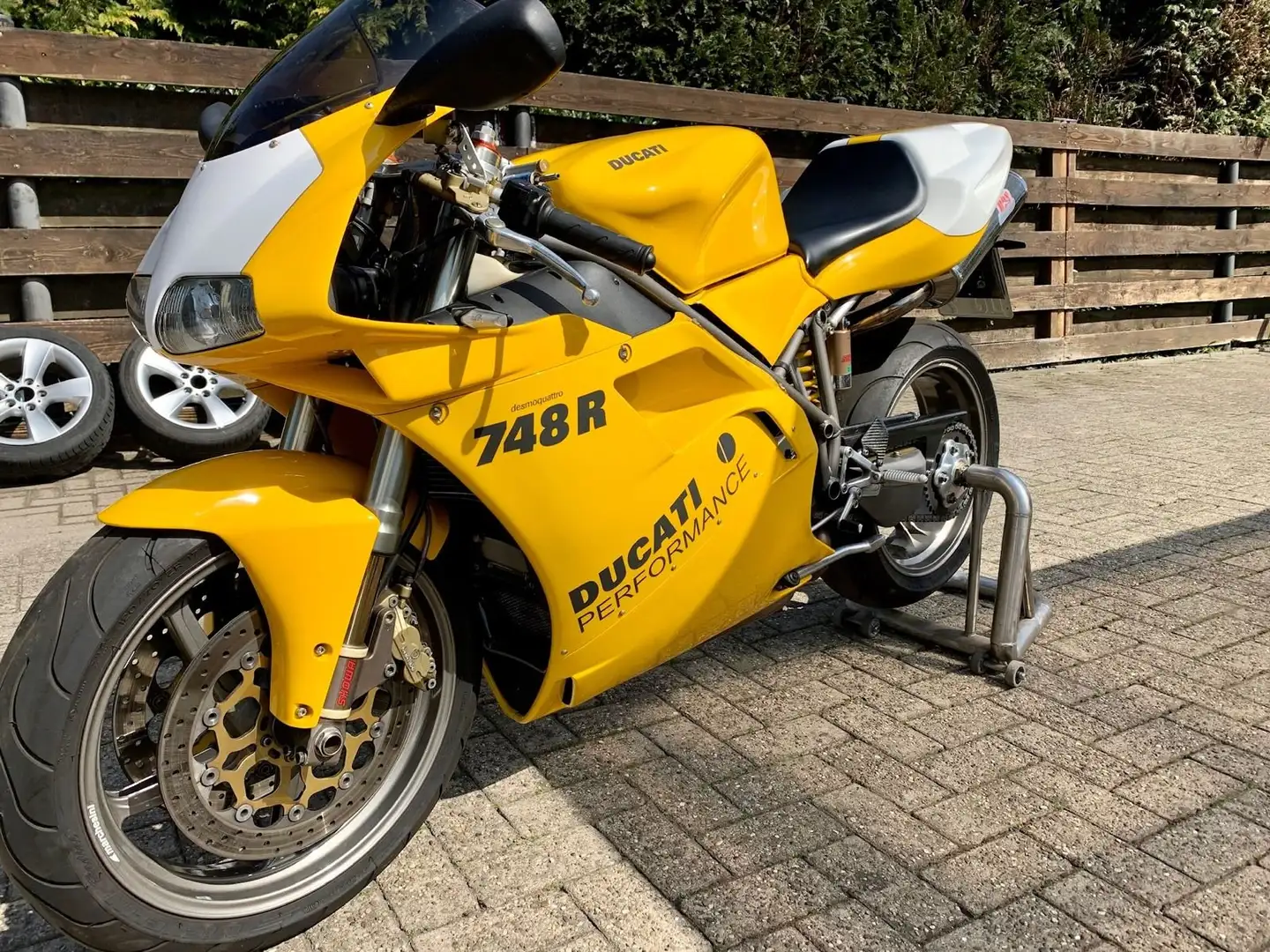 Ducati 748 R Jaune - 2