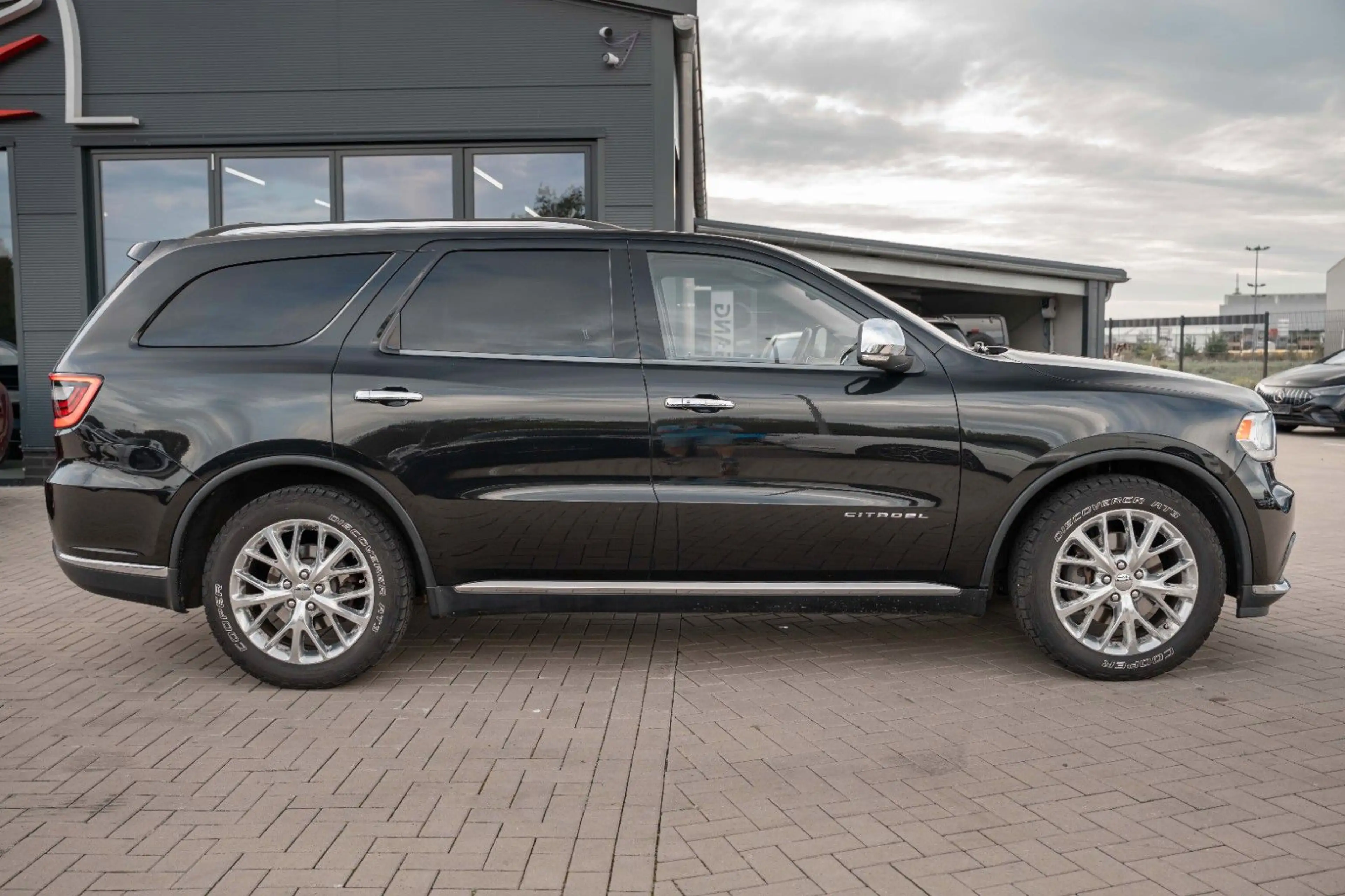 Dodge Durango 3,6 CITADEL | 7-SITZER | AHK | SCHIEBED — photo 12