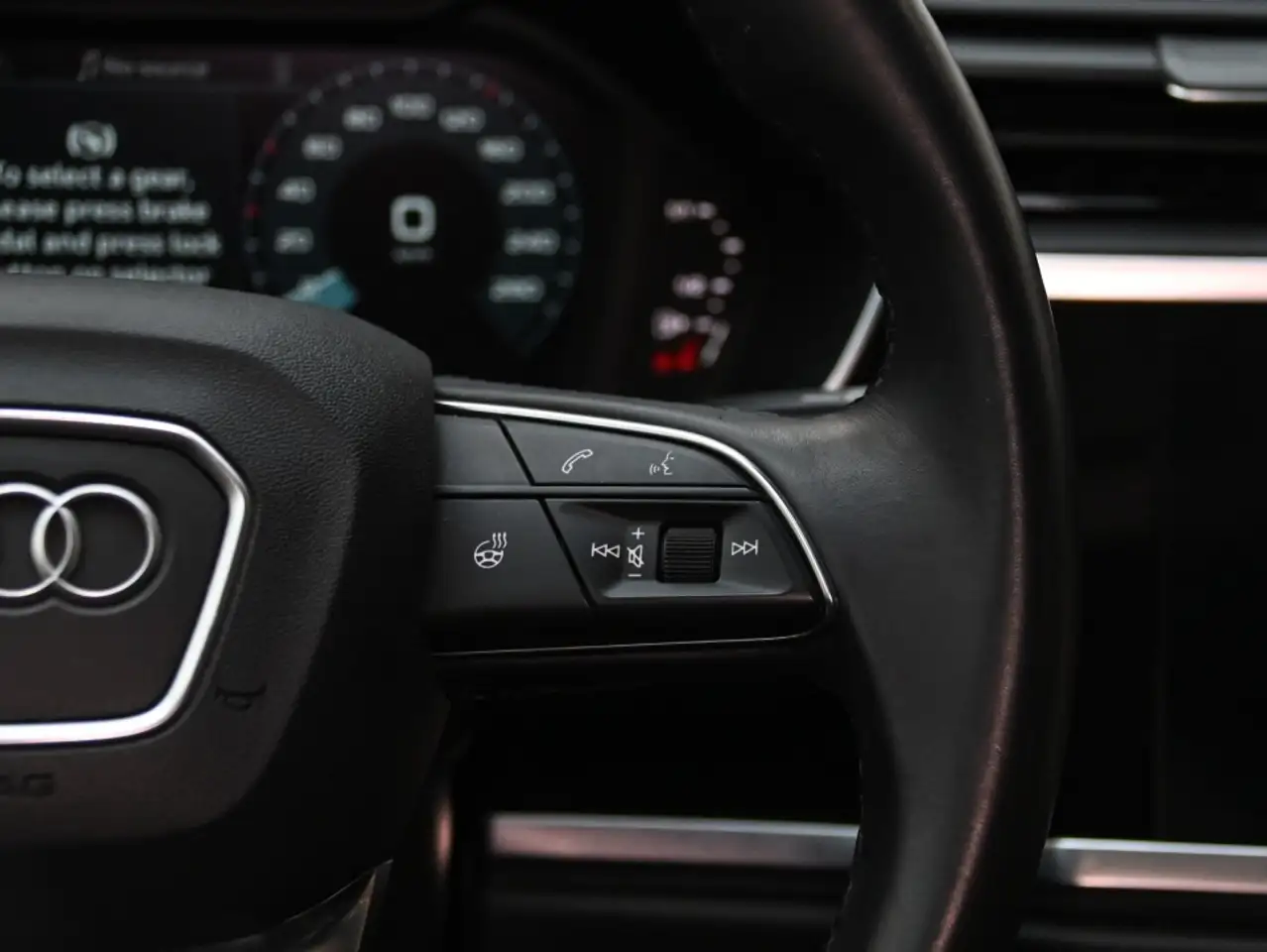 Audi Q3 снимка Audi Q3