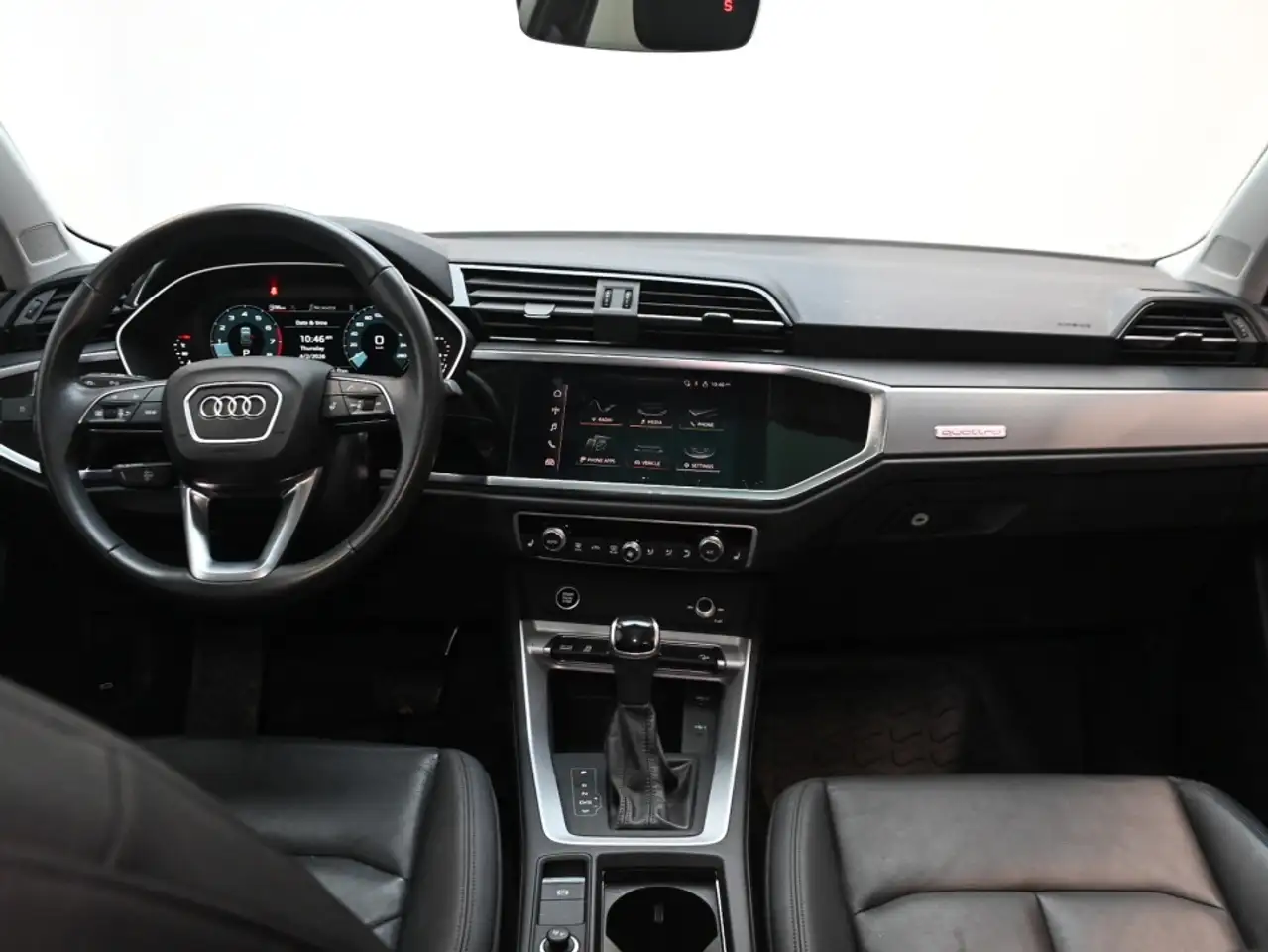 Audi Q3 снимка Audi Q3
