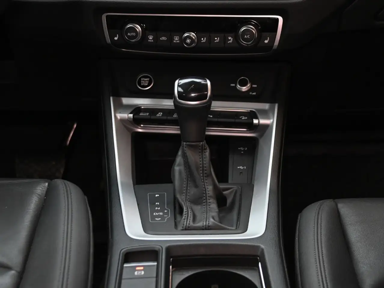 Audi Q3 снимка Audi Q3
