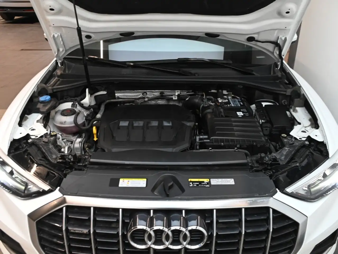 Audi Q3 снимка Audi Q3
