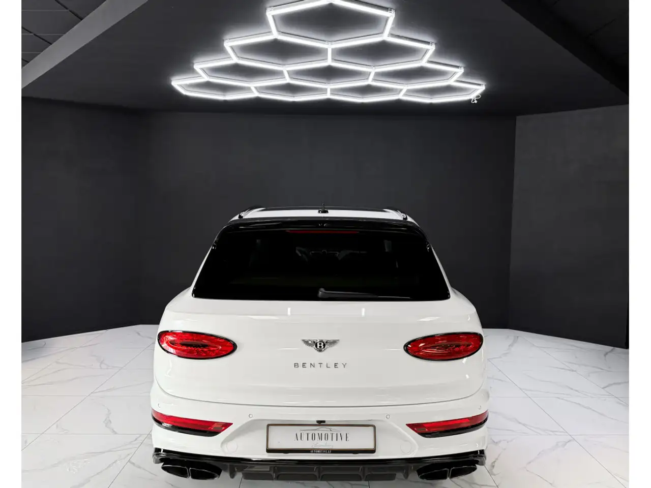 Bentley Bentayga 2023