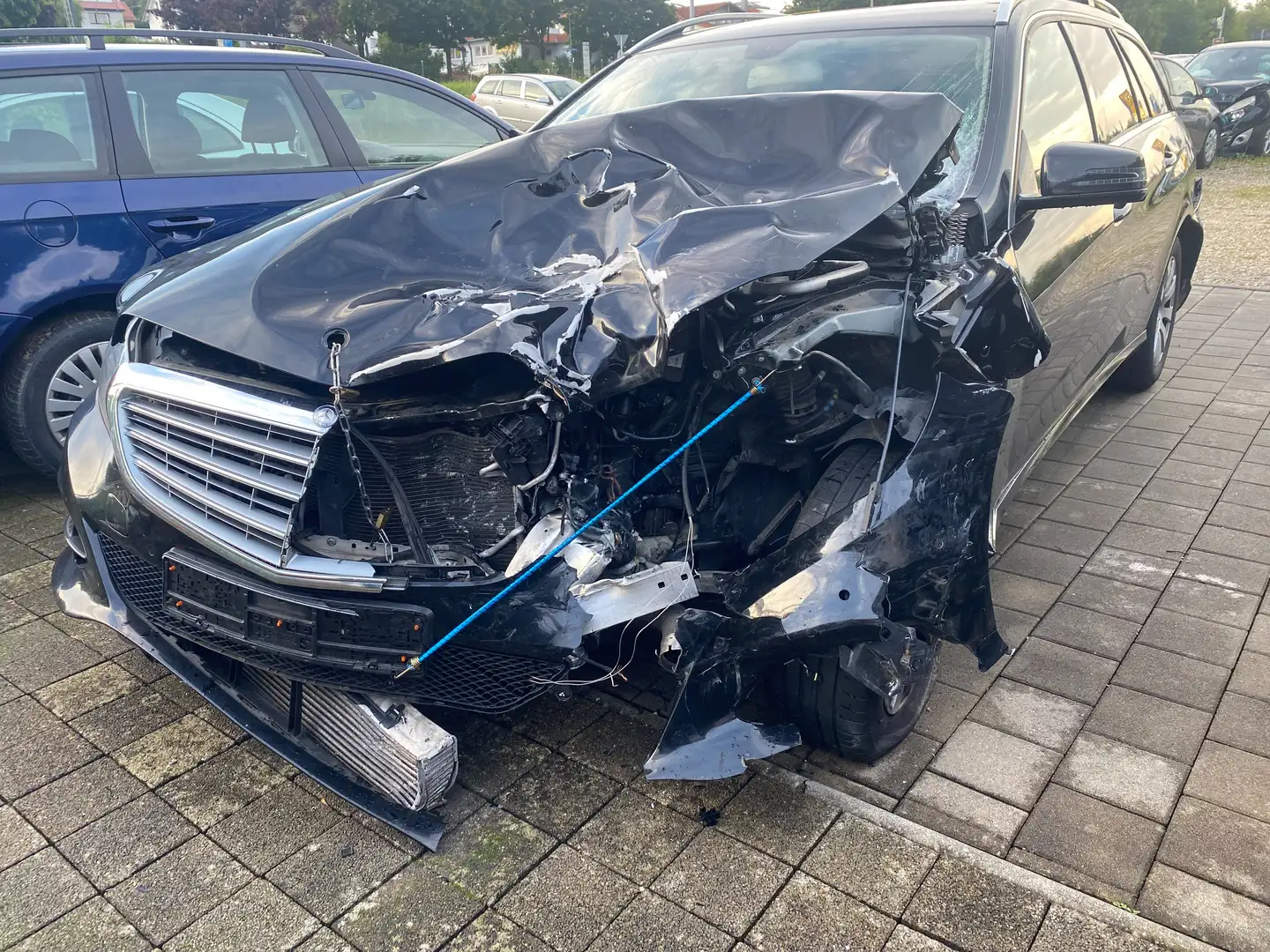 Mercedes-Benz E 250 Noir - 1