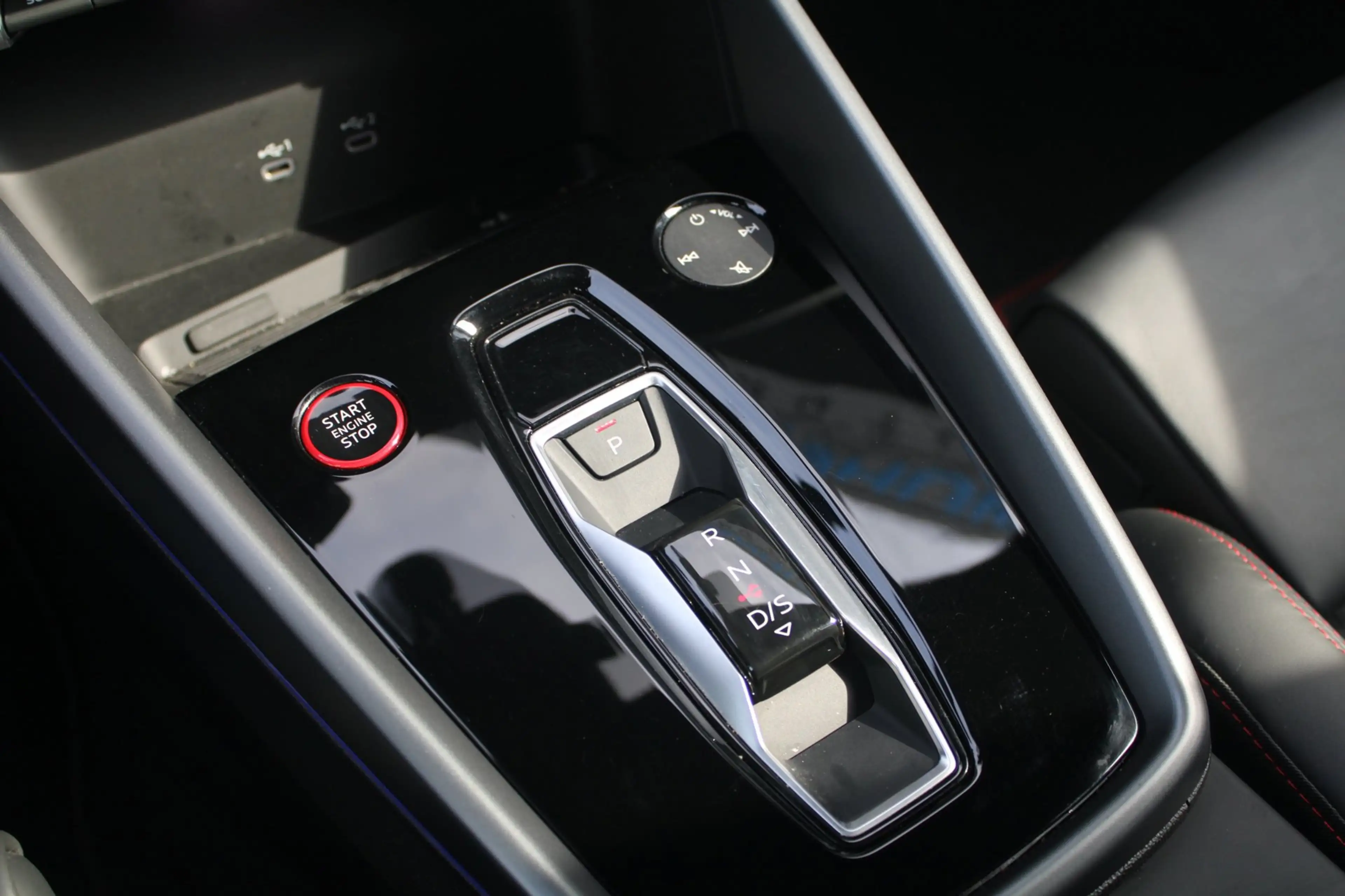 Audi RS3 Sportback 2.5 TFSI Quattro | Pano | Sonos | HUD | — photo 21