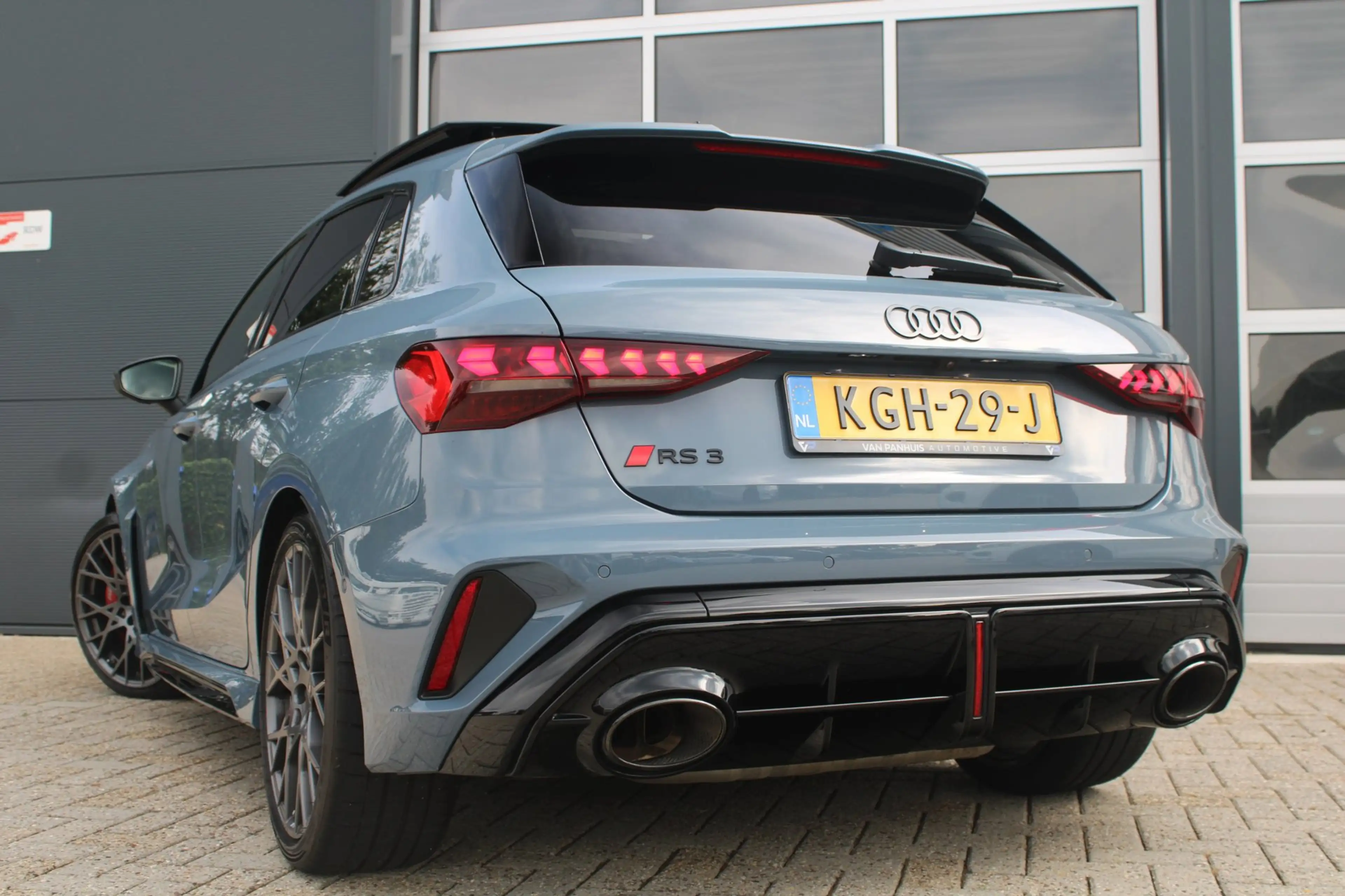 Audi RS3 Sportback 2.5 TFSI Quattro | Pano | Sonos | HUD | — photo 26