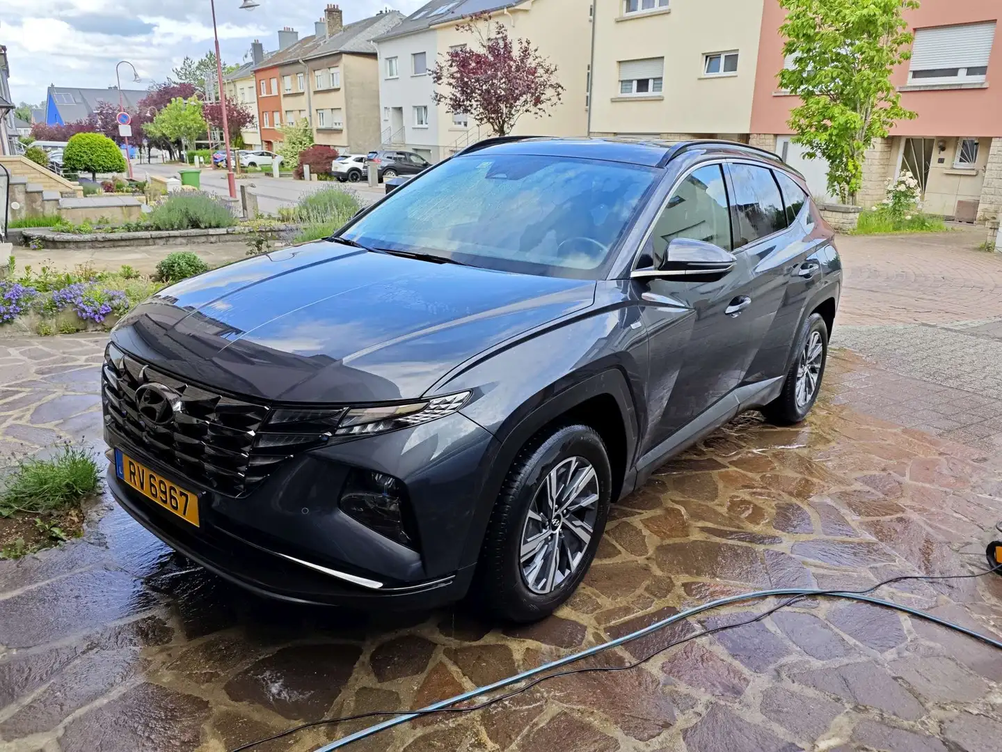 Hyundai TUCSON Executive 1.6 T-GDI MHEV 4WD 7DCT 180CH Gris - 1
