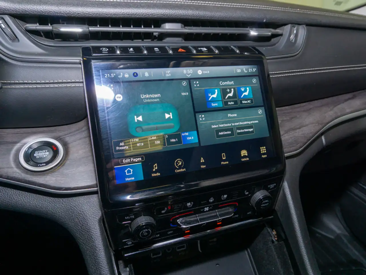 Jeep Grand Cherokee снимка Jeep Grand Cherokee
