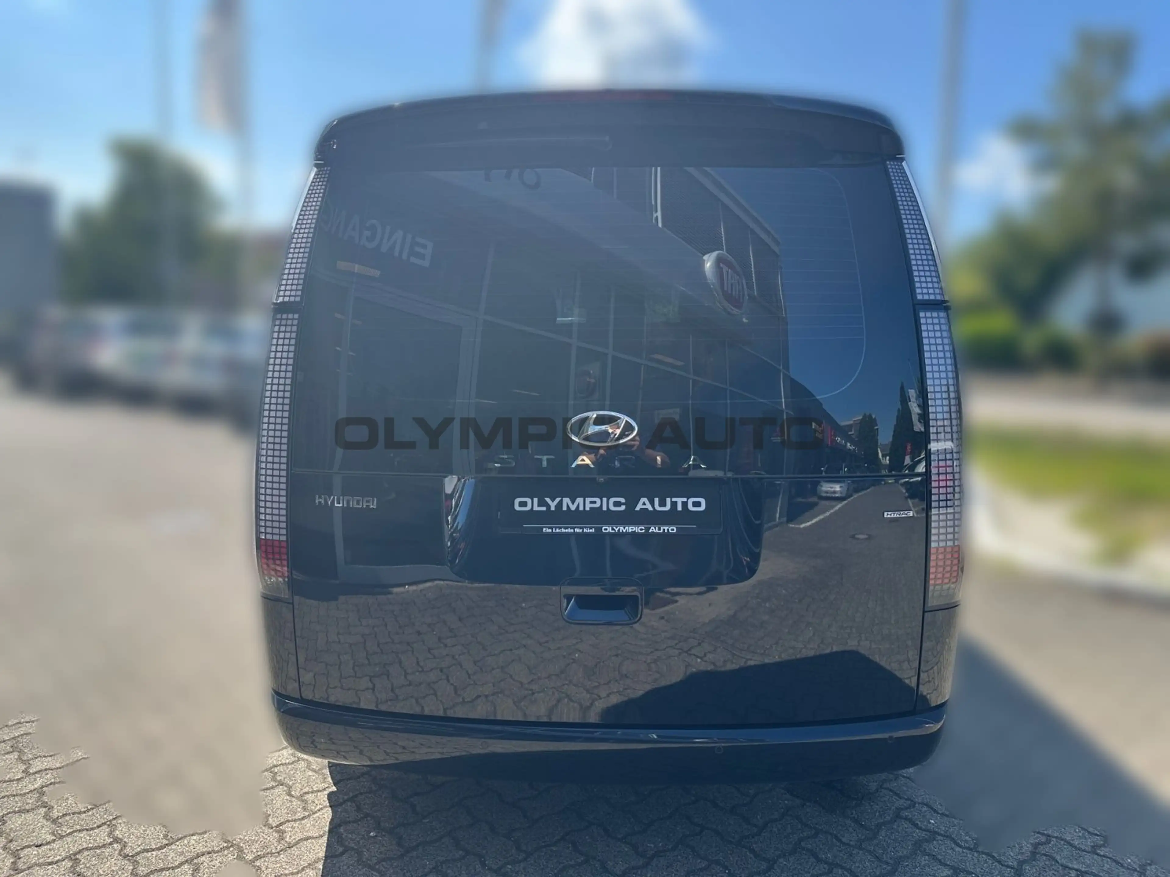 Hyundai STARIA 2.2 CRDi Prime 4WD (9-Sitzer) Leder Navi — photo 8