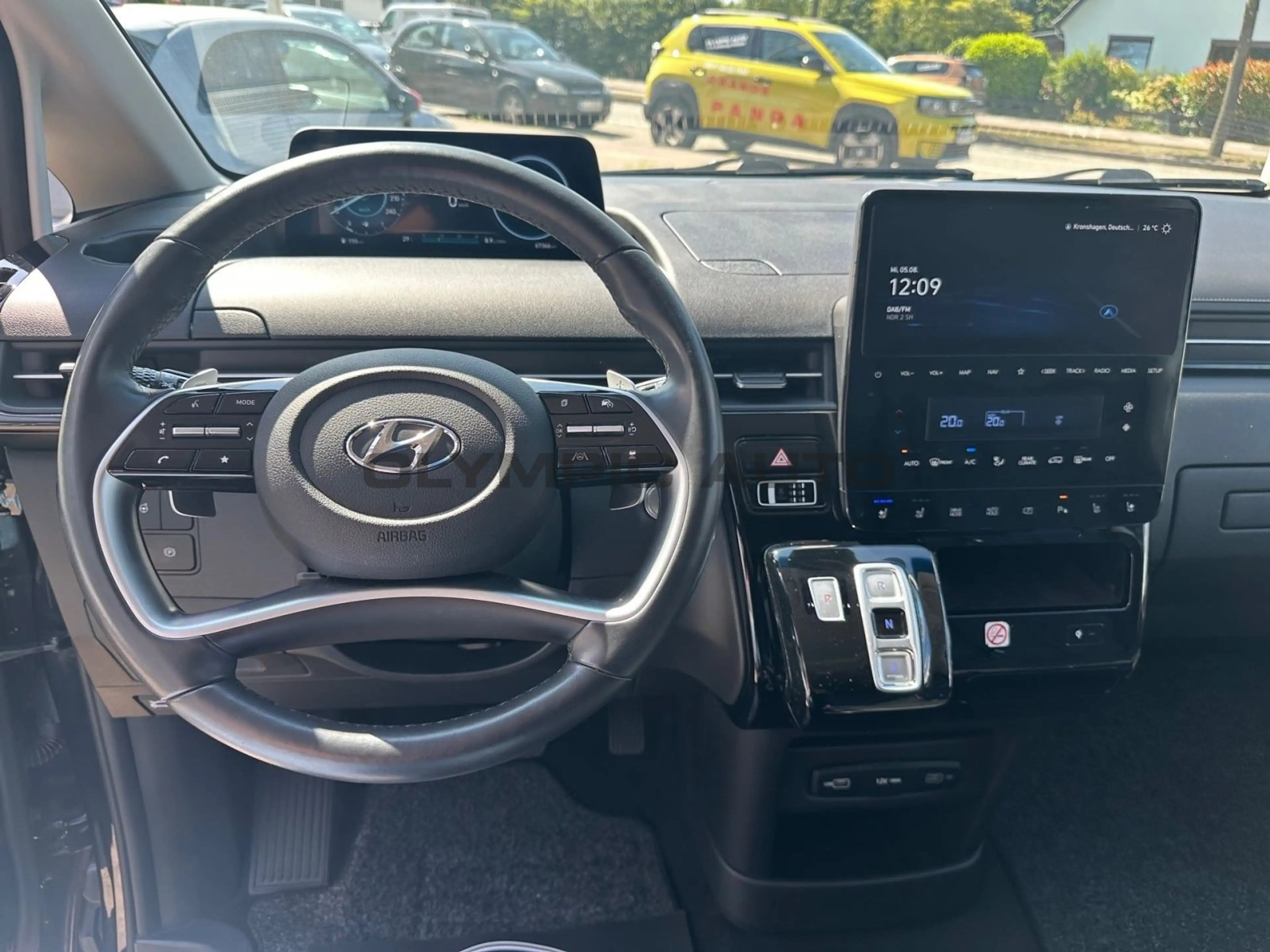 Hyundai STARIA 2.2 CRDi Prime 4WD (9-Sitzer) Leder Navi — photo 12