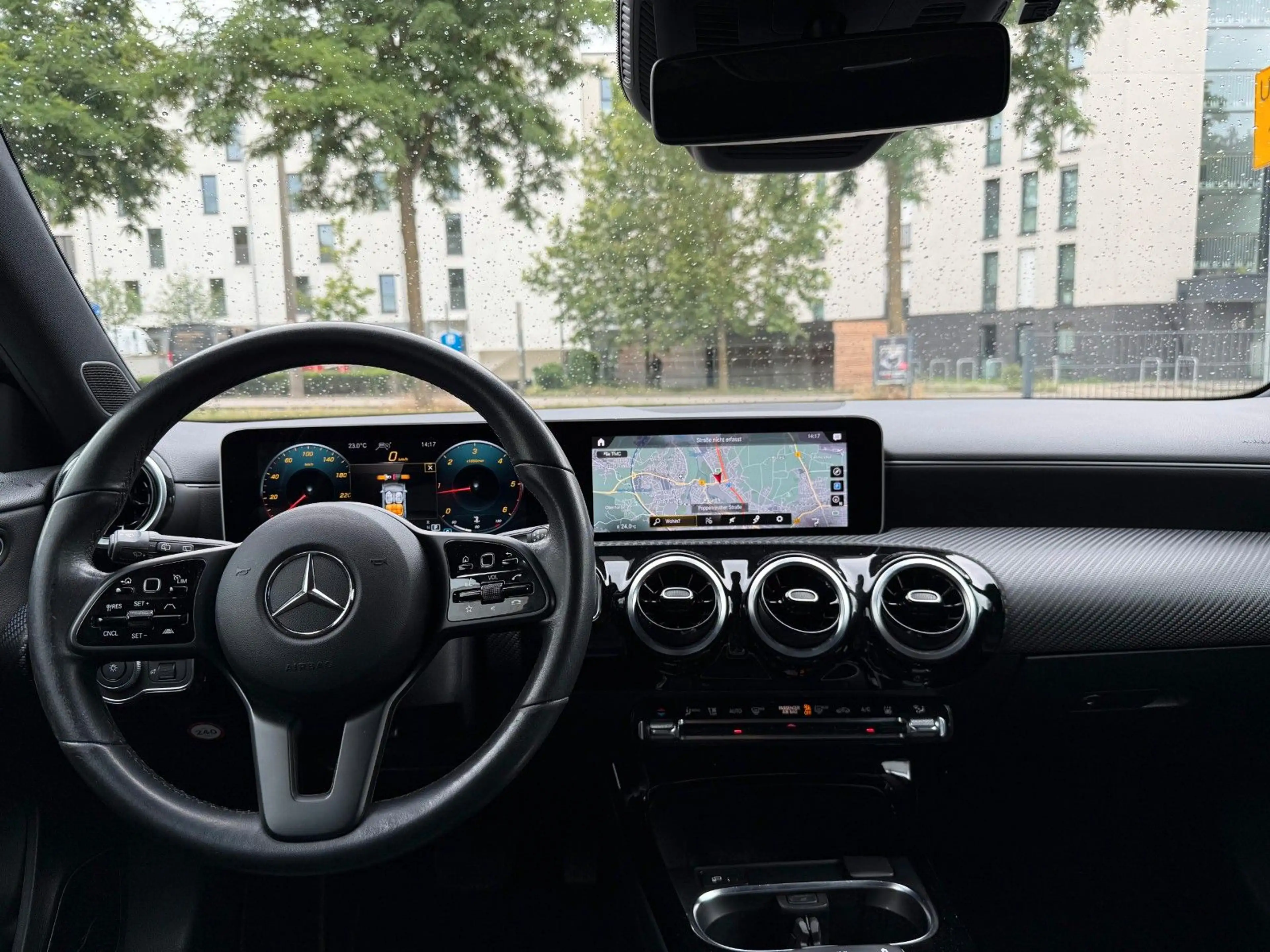 Mercedes-Benz A 220 d*LED*Burmester*MBUX*ACC — photo 12