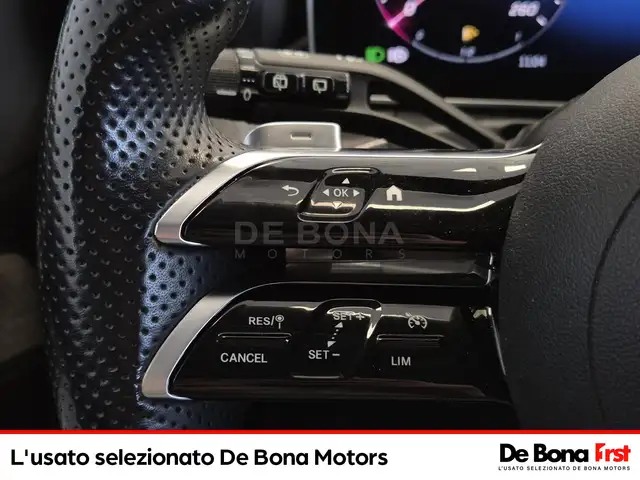 Mercedes-Benz C-Class view 17