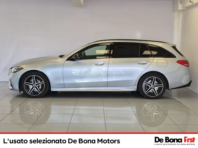 Mercedes-Benz C-Class view 3