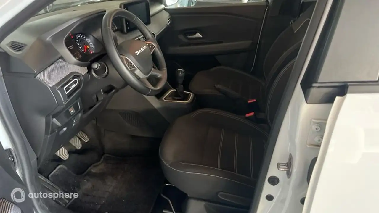Dacia Sandero Sandero — photo 12