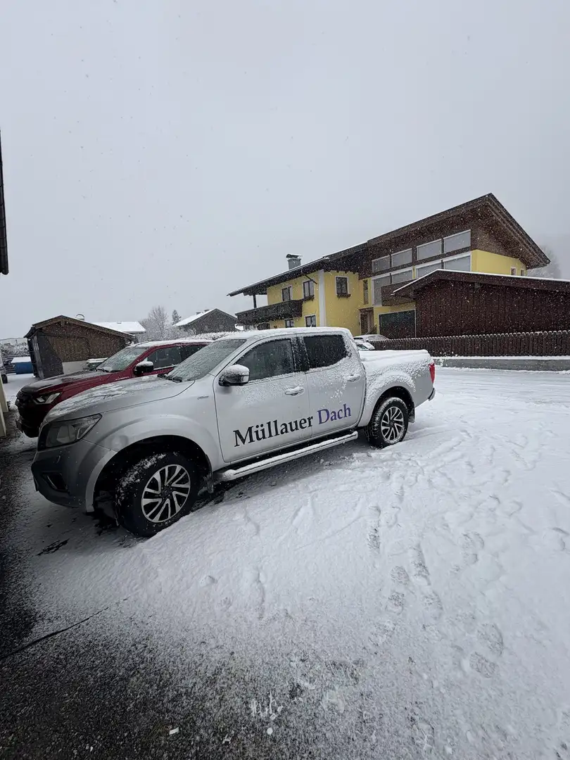 Nissan NP300 Silber - 2