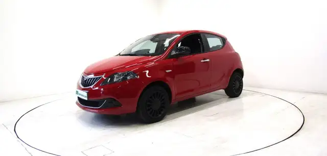 Lancia Ypsilon view 3