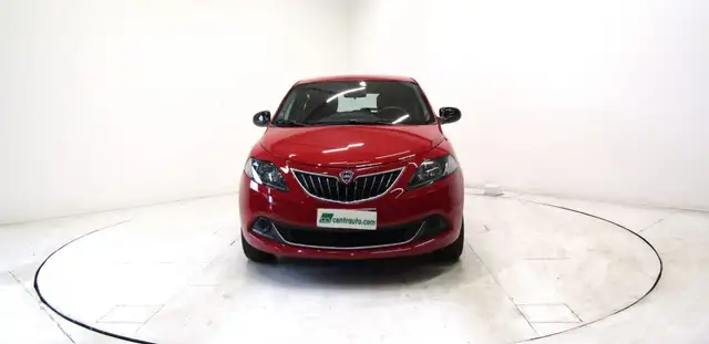 Lancia Ypsilon view 2